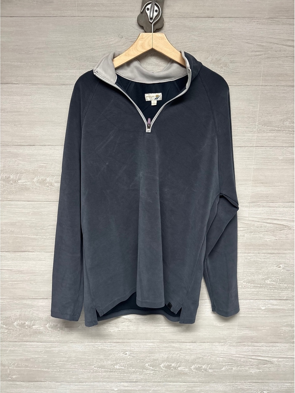 * | Fundamental Coast | 1/4 zip pullover. Size L.